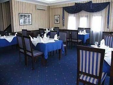 Hotel Vinterpalatset Кируна Ресторан фото